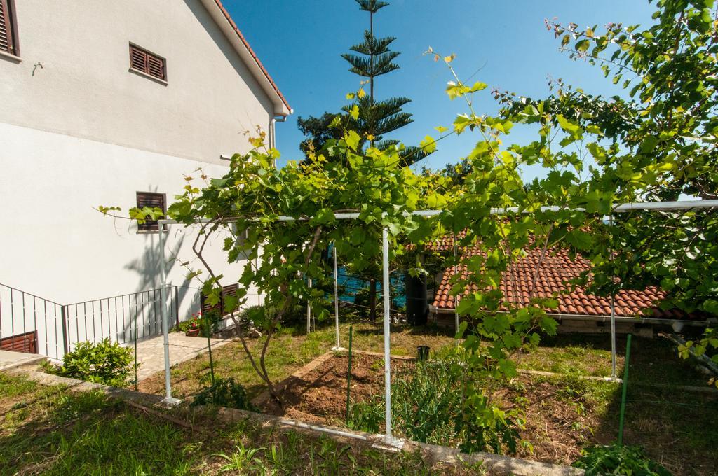 Apartments & Rooms Bianca Mali Lošinj Esterno foto